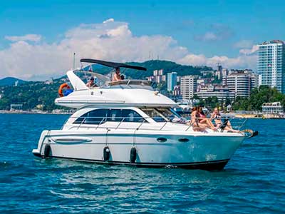 Моторный катер Meridian 381 Mira аренда в Сочи
